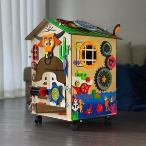 Montessori little house for toddlers and children from 1 to 5 years